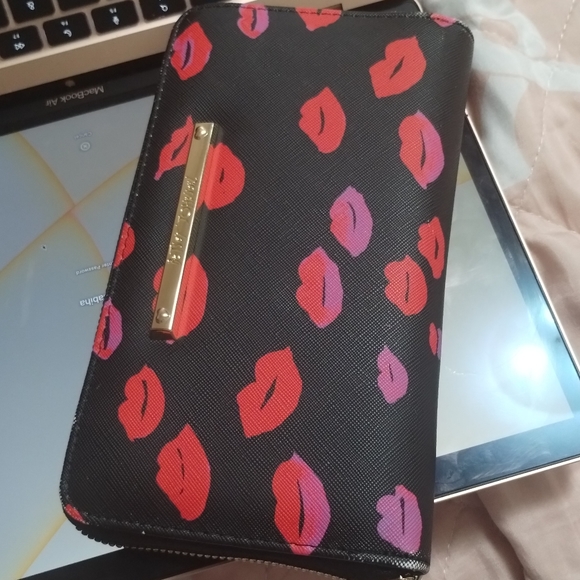 Wallet - Picture 2 of 6